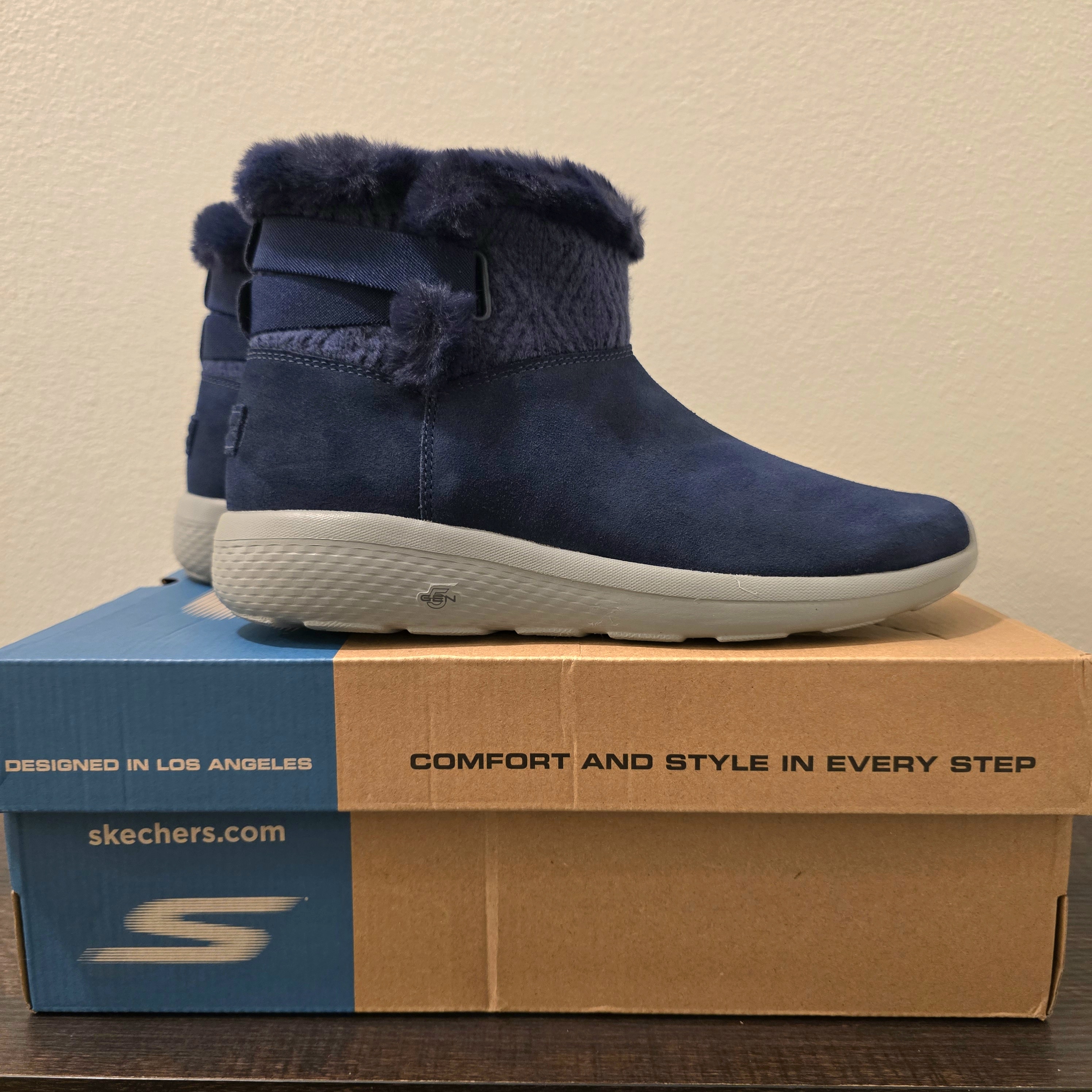 Skechers Women's Blue Winter Boots